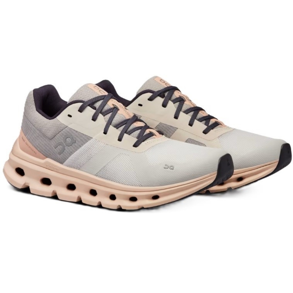 ON Women's Cloudrunner Frost